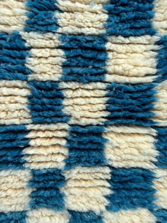 Image 1 of Alfombra marroquí tejida a mano de 300 cm x 100 cm.