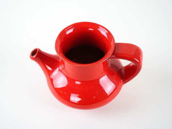 Image 1 of Jarra de cerámica roja, diseño danés, década de 1960, fabricada en Dinamarca.
