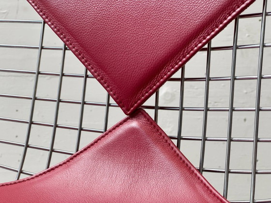 Image 1 of Deux fauteuils modèle Bikini de Vitra en cuir rouge, années 1980