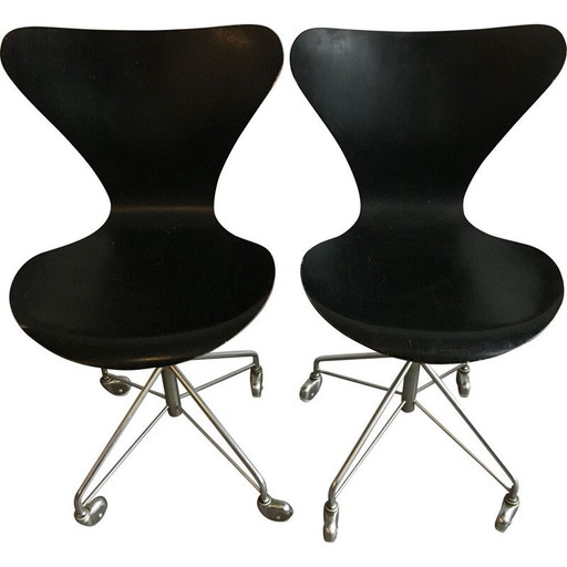 Pair of task chairs Fritz Hansen 3117 1960s