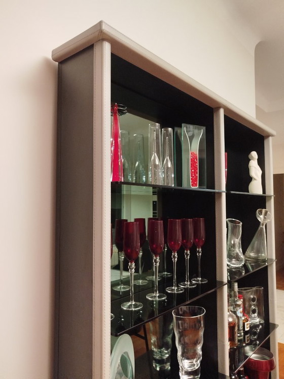 Image 1 of Vetrina vintage italiana in pelle, marmo e vetro