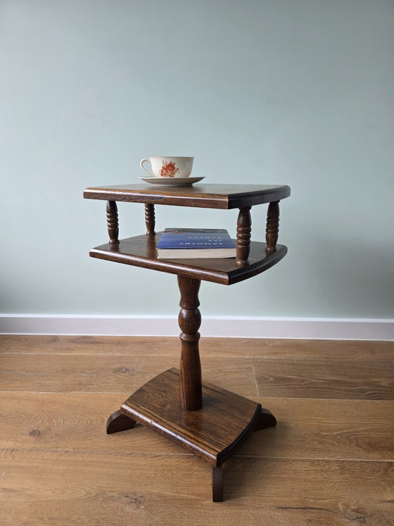 Image 1 of Vintage boeken- en bijzettafel eikenhout