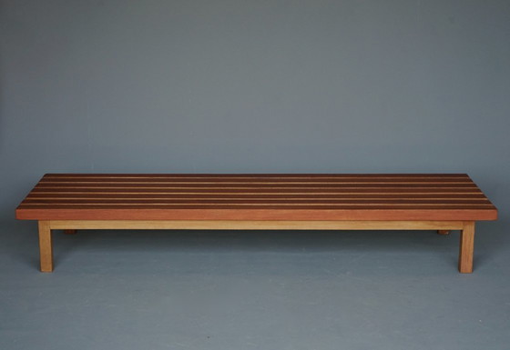 Image 1 of Grote teakhouten lage bank of salontafel uit het midden van de vorige eeuw, jaren 60.