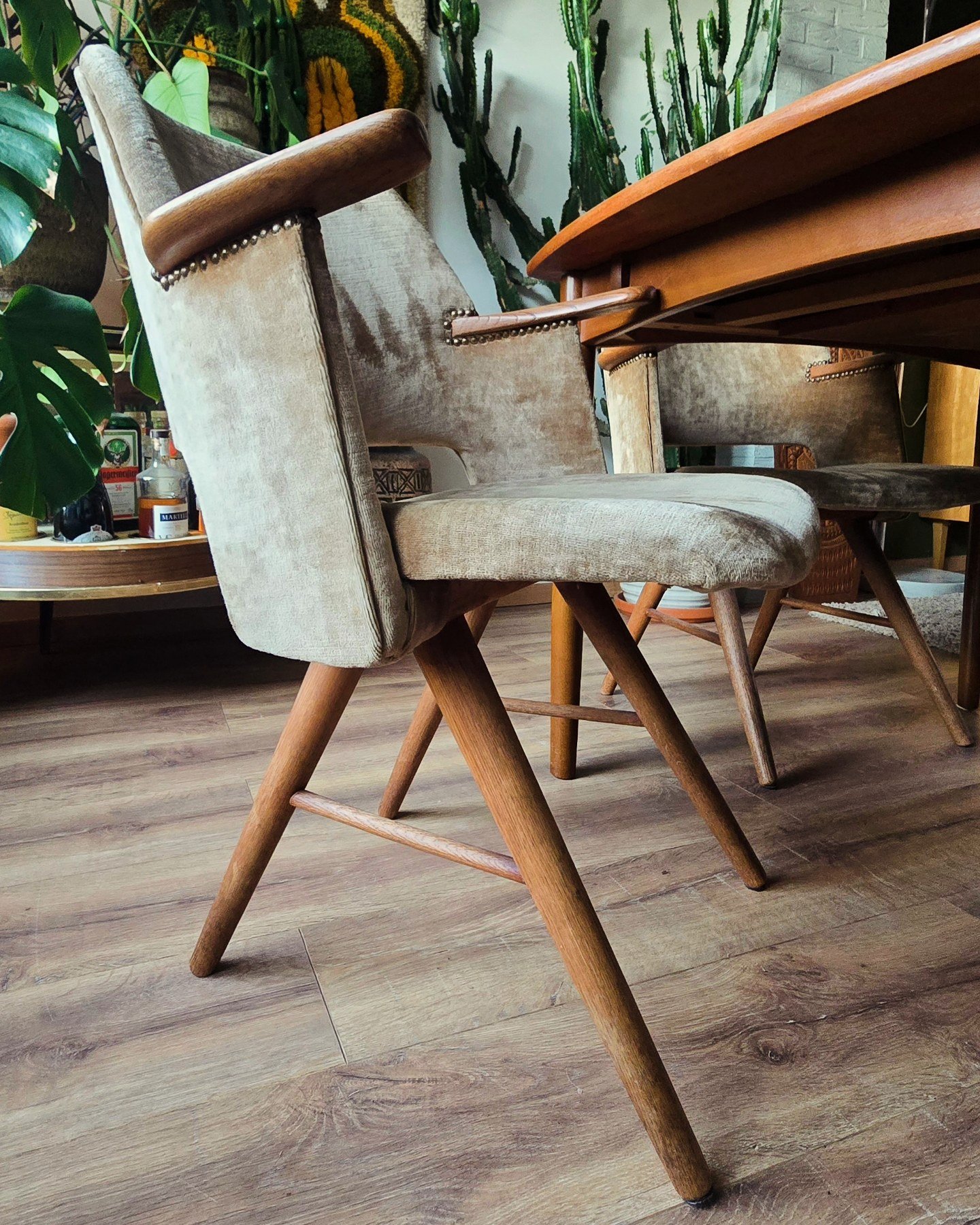 Cees Braakman for Pastoe Dining Chairs FT30 | €950 | Whoppah Cees Braakman for Pastoe Dining Chairs FT30 | €950 | Whoppah