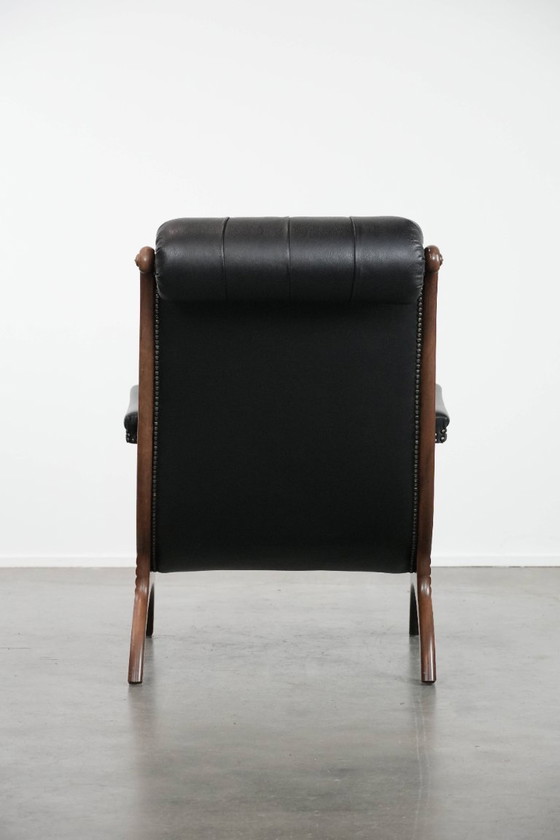 Image 1 of Poltrona Chesterfield in pelle di vacchetta nera, classica e confortevole, in buone condizioni