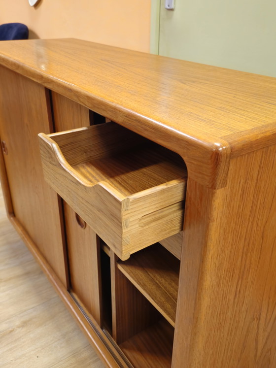 Image 1 of Vintage Silkeborg Deens Schuifdeur Dressoir Kast  Lowboard Kastje Schuifdeuren 