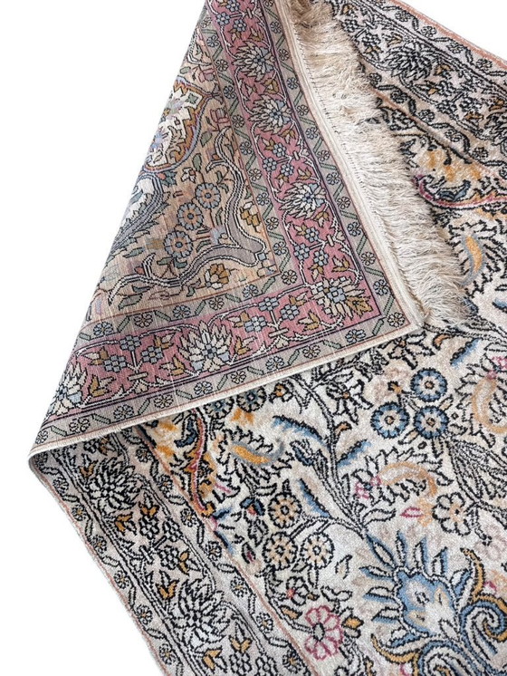 Image 1 of Tappeto persiano in seta Ghoum 93x153cm