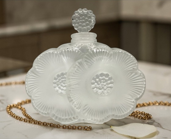 Image 1 of Lalique - Flacon de Parfum "Deux Fleurs"