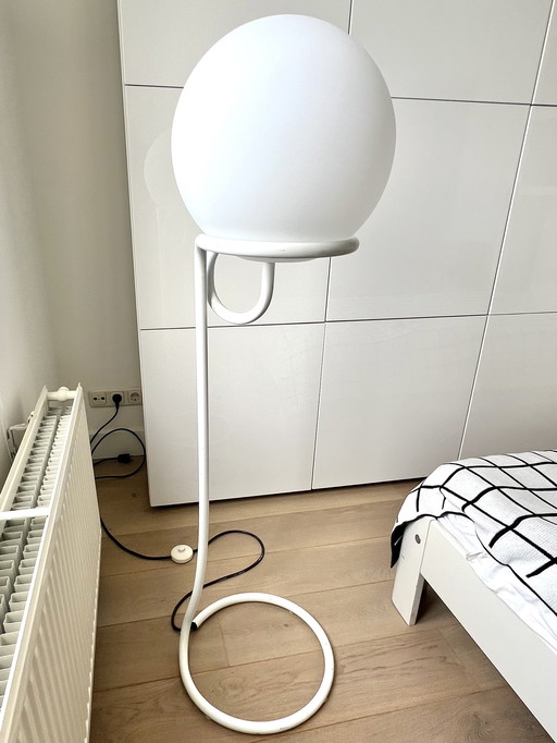 Lampadaire Globe par Aldo van den Nieuwelaar