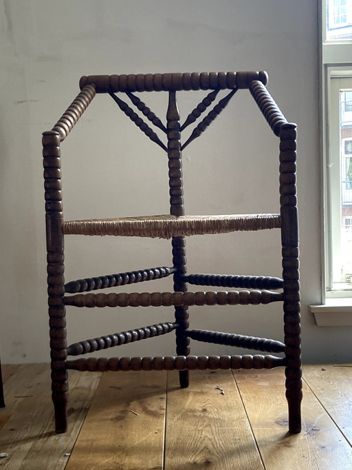Antique wood chair - vintage bobbin style