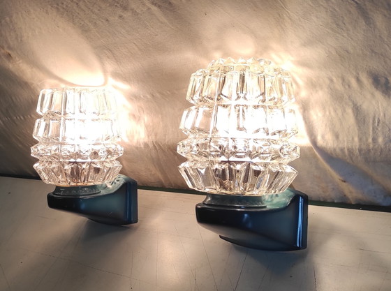 Image 1 of Apliques de pared de cristal azul y plástico - década de 1970