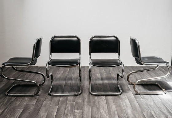 Image 1 of Ensemble de 4 chaises cantilever en acier chromé, design moderne vintage des années 1980