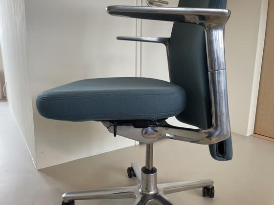 Image 1 of sedia Vitra Pacific