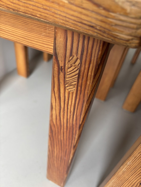 Image 1 of SET OF 4 BRUTALIST PINE HIGH-BACK DINING CHAIRS BY ROLAND WILHELMSSON FOR KARL ANDERSSON & SÖNER, 1960S