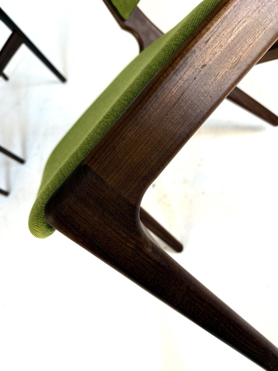 Image 1 of 4x gerestaureerde eetkamerstoel model 89, Erik Buch ‘60