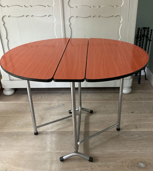 Mesa plegable de fórmica