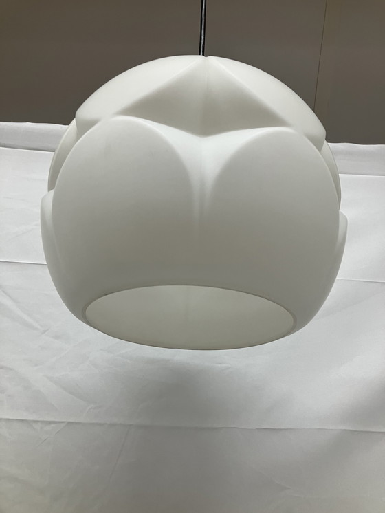 Image 1 of Vintage Peill & Putzler artisjok opaline hanglamp 1960