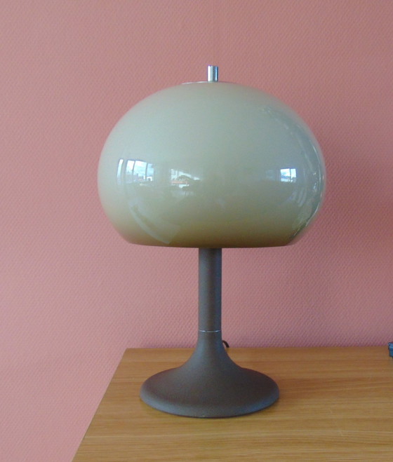 Image 1 of Lampe de table Rohm.