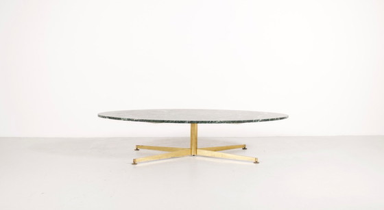 Image 1 of COUCHTISCH MARMOR MESSING MICHEL KIN ITALIEN 1960 ARFLEX VERLAG