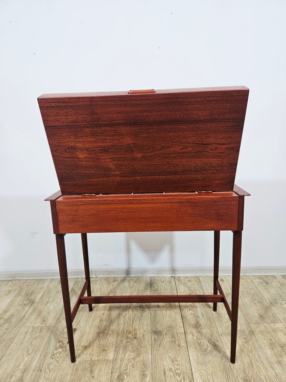 Toletta Vintage Scandinava in Teak, anni '60 – Tolette, Scandinavian (photo 7 of 21)