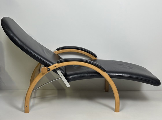 Image 1 of Vintage Scandinavisch design leesstoel / fauteuil Optima Ingmar Relling voor Westnofa zwart leer houten frame