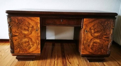 Stylish Art Deco desk with burr veneer and decorations