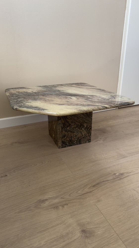 Image 1 of Set di tavolini da caffè in marmo