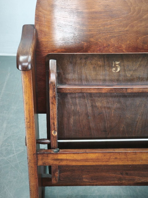 Rara poltrona da cinema Art Déco ceca degli anni '20 in stile Thonet.