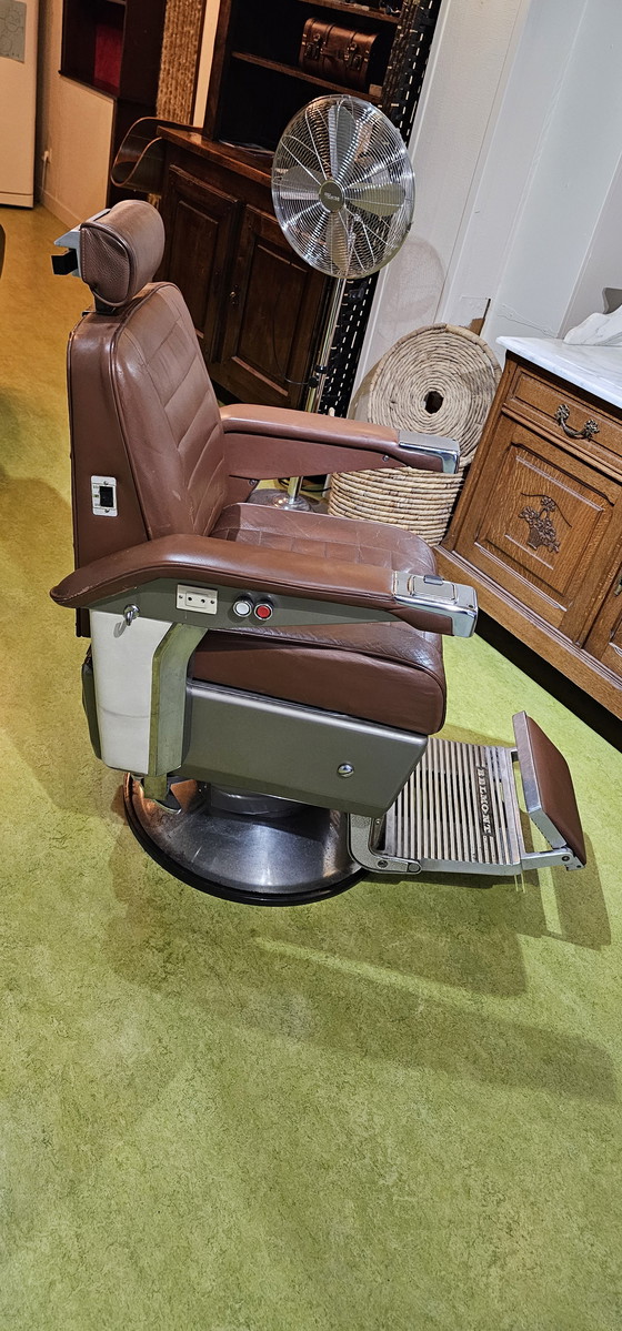 Image 1 of Takara Belmont Barberchairs