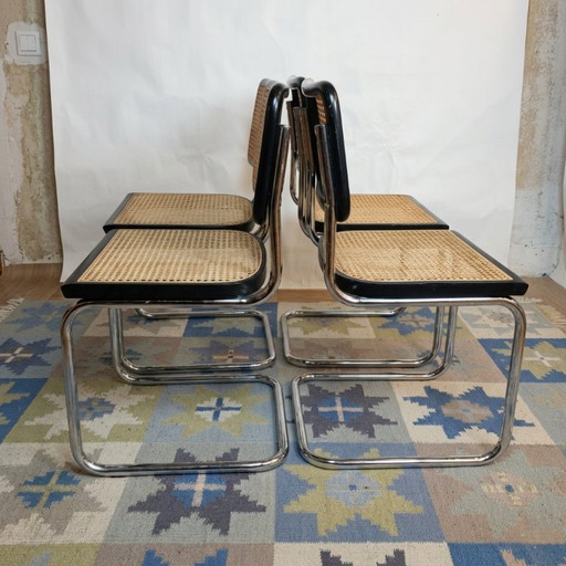 Ouvrir l’image en plein écran Lot de 4 chaises vintage Cesca B32 noire de Marcel Breuer, Italie Ouvrir l’image en plein écran L