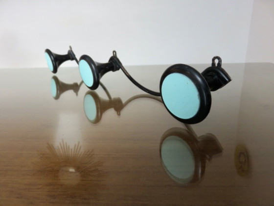 Image 1 of Porte manteau mural, 3 patères en bakélite, 50's 60's