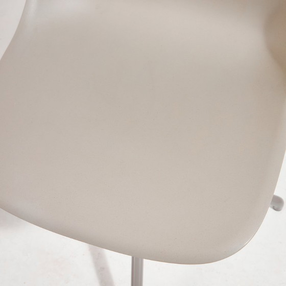 Image 1 of MK10515 Silla lateral de fibra de Iskos-Berlin para Muuto