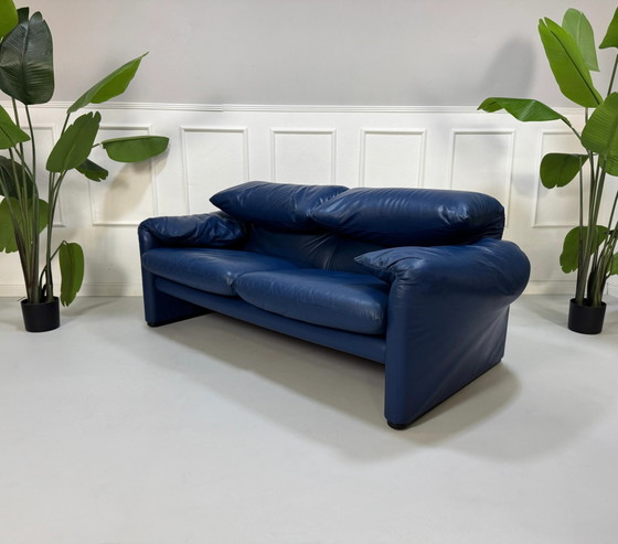Image 1 of Sofá de diseño Cassina Maralunga de 2 plazas Sofá Leder Blau