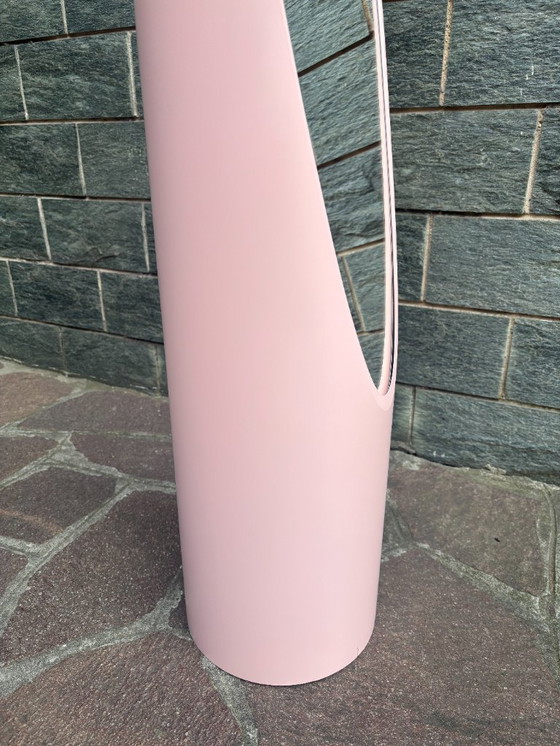 Image 1 of Nagel-Spiegel-Lippenstift-Designmodell