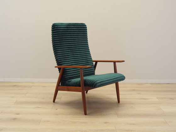 Image 1 of Fauteuil en velours, design danois, années 1970, production : Danemark
