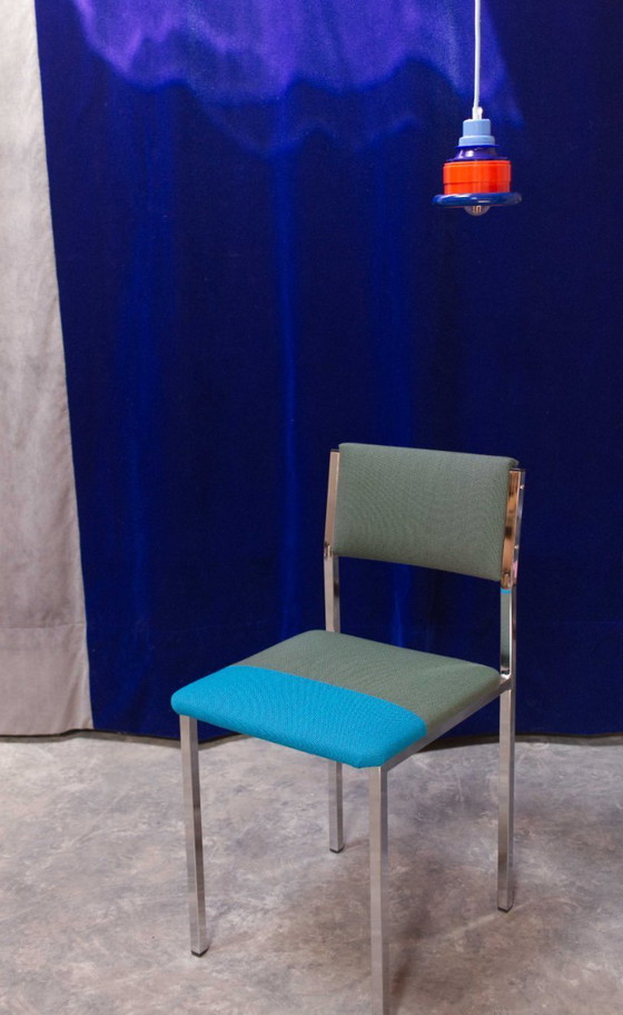 Image 1 of 2x Chromstühle, neu bezogen mit Kvadrat-Stoff