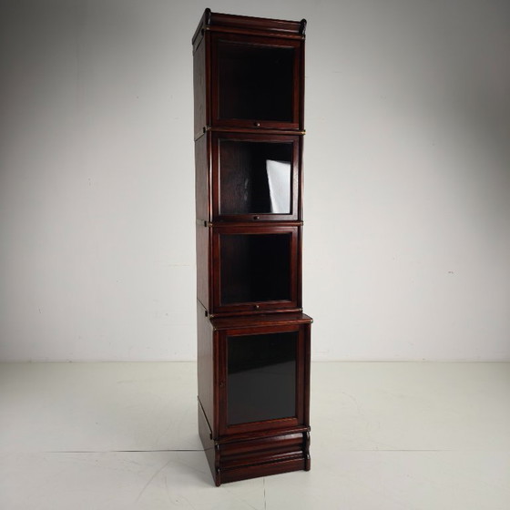 Image 1 of Libreria da avvocato in legno massello della fine del XX secolo.
