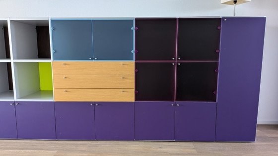Modulare Aufbewahrungsschrank in mehreren Farben, Kunststoff, Holz, Blau, Modern (Foto 4 von 12)