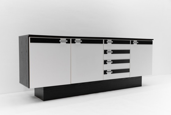 Image 1 of Credenza Space Age in bianco e nero, anni '60