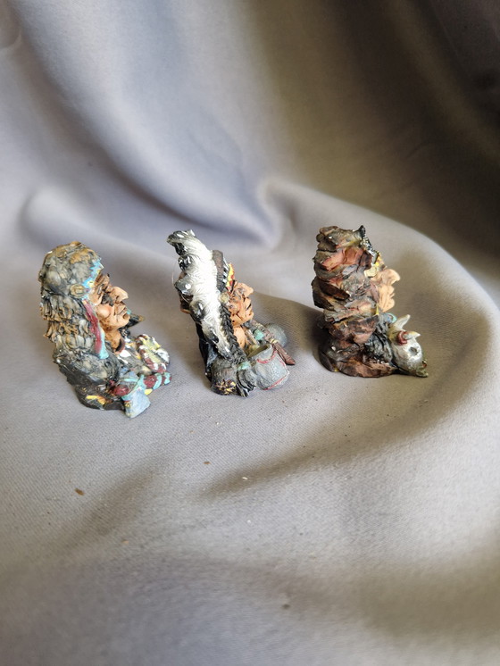 Image 1 of 3 petites figurines indiennes