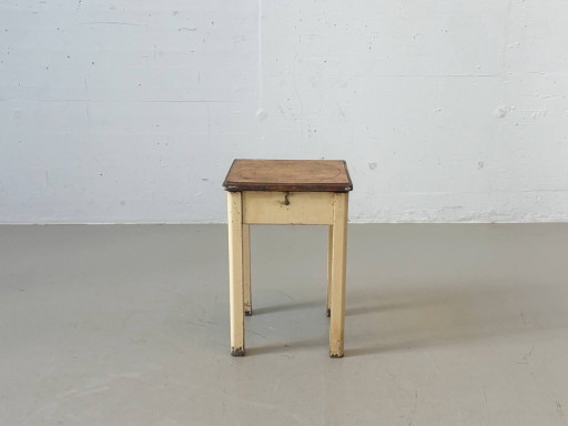 Vintage kruk met opbergruimte, circa jaren 1940/50. – bijzettafels, Wood