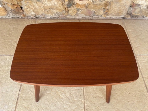 Mesita auxiliar vintage de caoba de mediados de siglo, década de 1960.