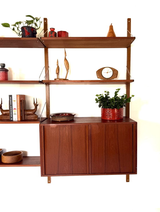 Image 1 of Sistema di pareti modulari danesi vintage in teak anni '60