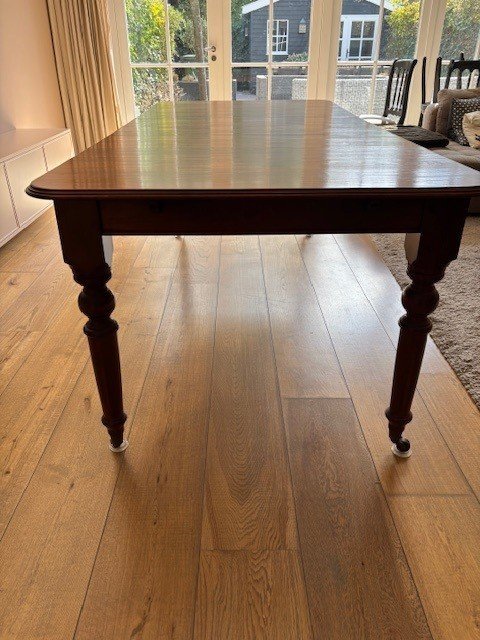 Cherry Table