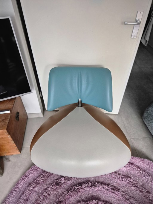 Pallone Pa Leolux Icoon in prachtig blauw met camel en crème. 