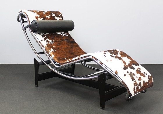 Image 1 of Lc4 Cassina Le Corbusier Chaise Longue Seats