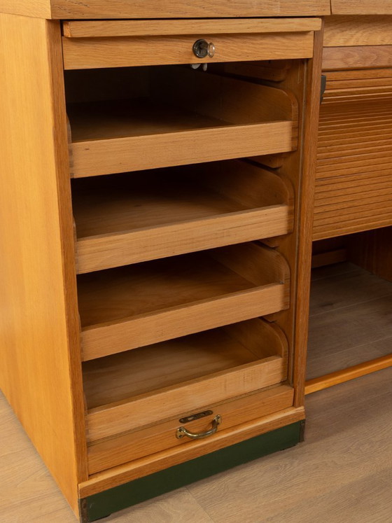Image 1 of Bureau uit de jaren 1950
