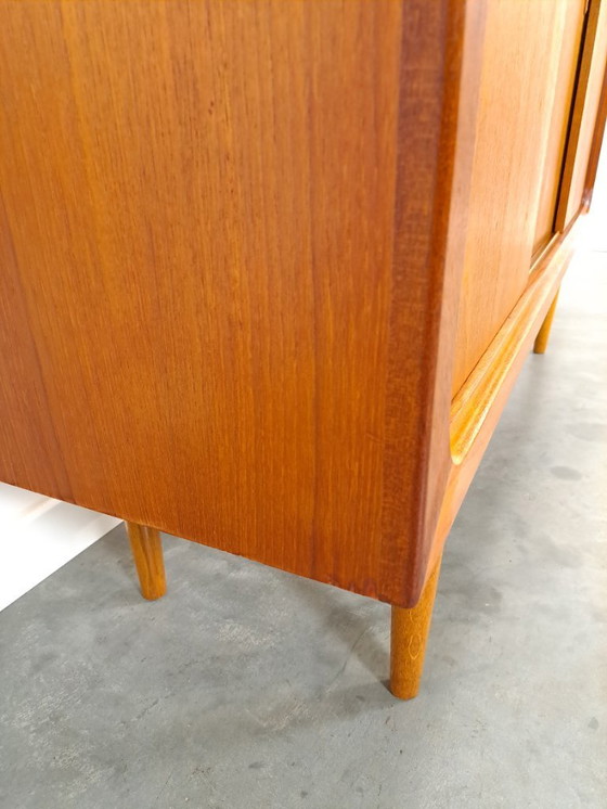 Image 1 of Mid Century Deens teak hoog dressoir