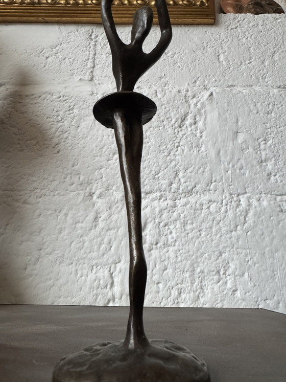 Piccola ballerina in bronzo stile modernista anni '80 – Sculture (photo 6 of 12)