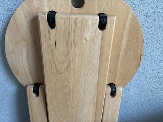 Suzy Stool – Adrian Reed, Plastic, Wood (photo 7 of 7)